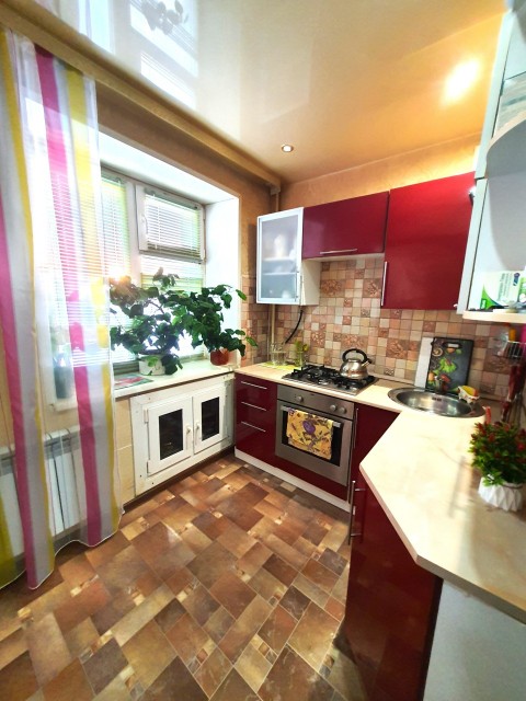 2 комн., 57 м², Блочный, Жатай 2