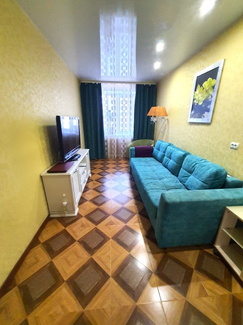 2 комн., 57 м², Блочный, Жатай 20