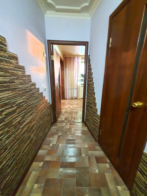 2 комн., 57 м², Блочный, Жатай 19