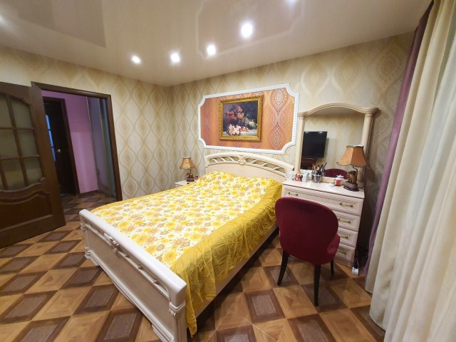 2 комн., 57 м², Блочный, Жатай 13