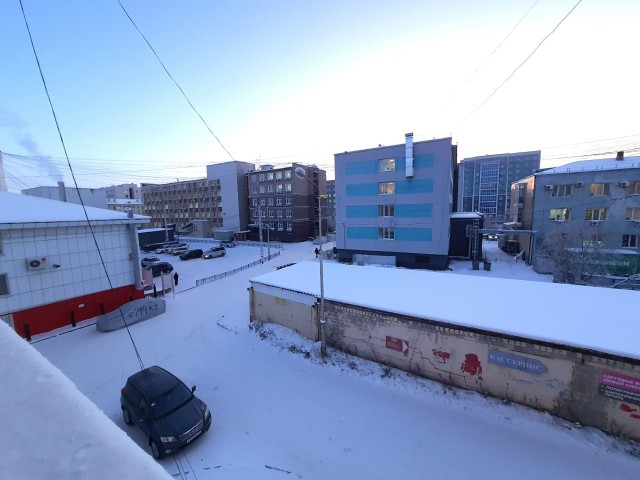 1 комн., 46 м², Монолитно-каркасный, Центр - район пл. Орджоникидзе 12