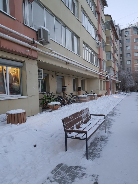 1 комн., 46 м², Монолитно-каркасный, Центр - район пл. Орджоникидзе 18