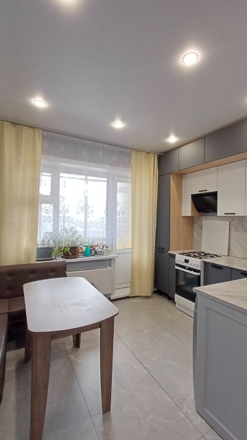 2 комн., 73 м², 112 серия, Сахацирк