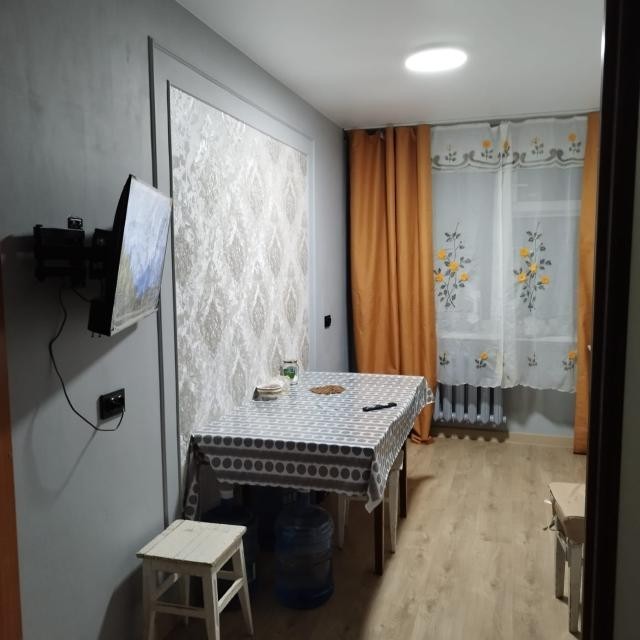 4 комн., 71 м², КПД, Крестьянский рынок, стадион "Туймаада" 5