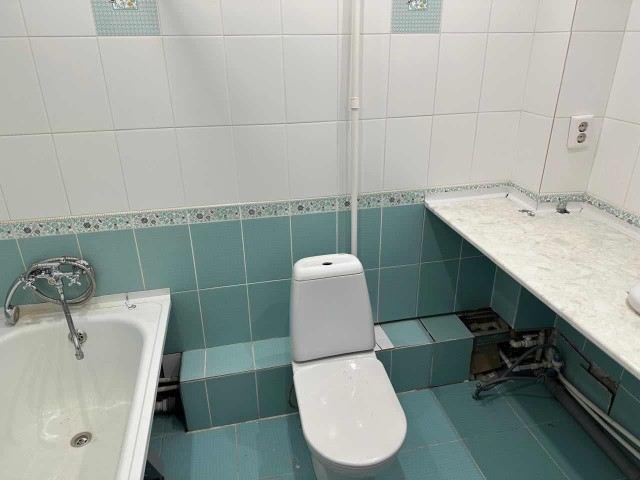 4 комн., 74 м², КПД, 202 мкрн. 4