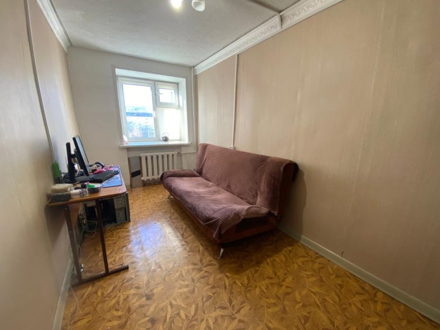 2 комн., 43 м², Блочный, Центр - район пл. Орджоникидзе 8