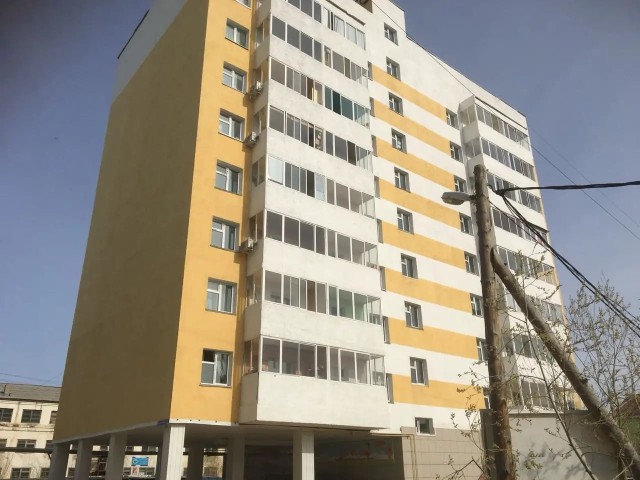 2 комн., 68 м², Блочный, Площадь Победы 9