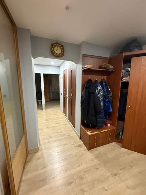 4 комн., 71 м², КПД, Крестьянский рынок, стадион "Туймаада" 3