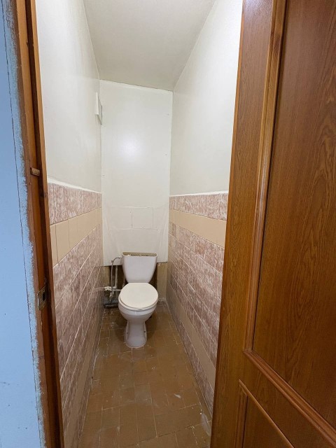 2 комн., 46 м², Блочный, Студгородок 8