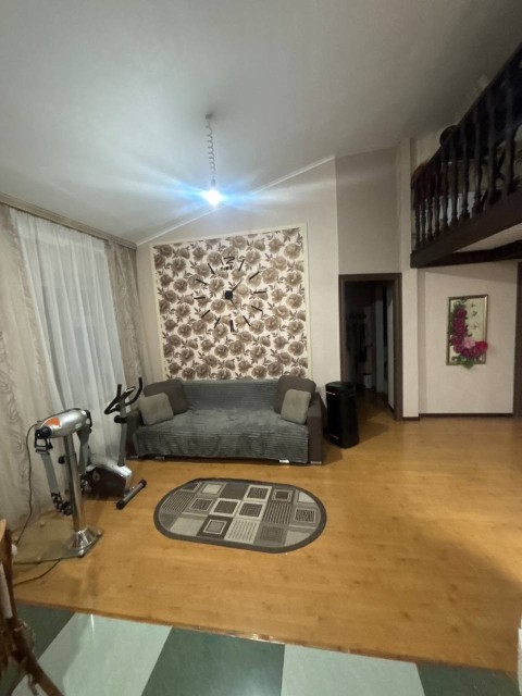 3 комн., 69 м², Блочный, 16 квартал