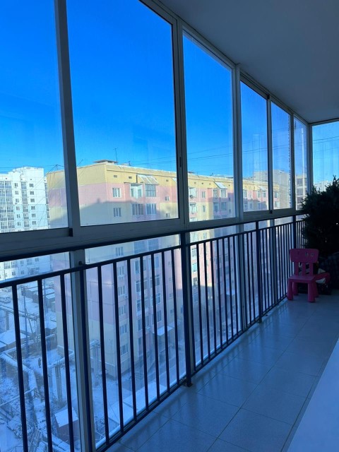 3 комн., 90 м², Монолитно-каркасный, Центр - район пл. Комсомольская 6