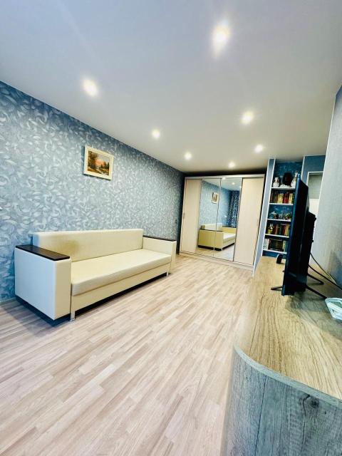 1 комн., Блочный, Центр - район пл. Орджоникидзе