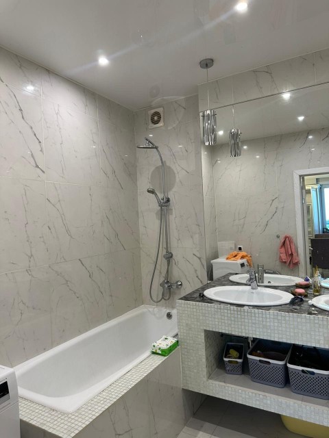 3 комн., 90 м², Монолитно-каркасный, Центр - район пл. Комсомольская 5