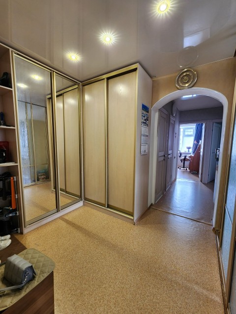 4 комн., 72 м², КПД, 31 школа 3