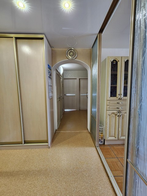 4 комн., 72 м², КПД, 31 школа 4