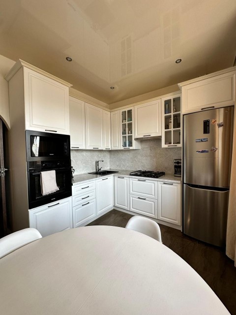 2 комн., 64 м², 112 серия, Центр - район пл. Дружбы 2