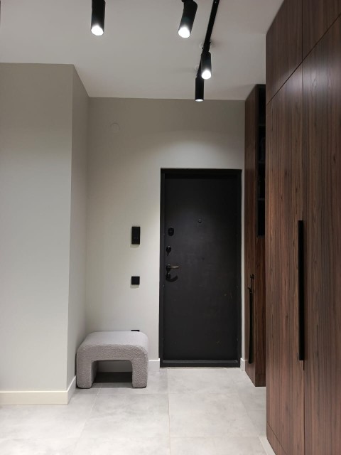 3 комн., 87 м², Инд. планировка, Центр - район пл. Орджоникидзе 9