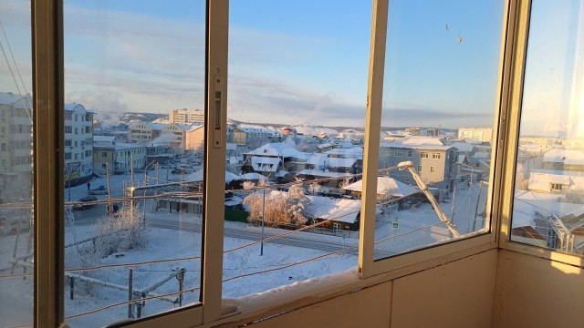 2 комн., Инд. планировка, Областная больница, рынок "Манньыаттаах" 10