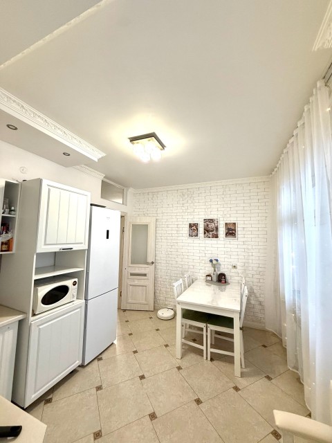 2 комн., 57 м², Монолитно-каркасный, 16 квартал 2