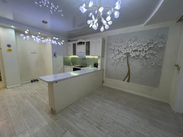 3 комн., 60 м², Монолитно-каркасный, Гимеин 4