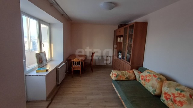 2 комн., Инд. планировка, Областная больница, рынок "Манньыаттаах" 3