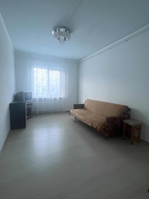 1 комн., 40 м², Блочный, Улус 7