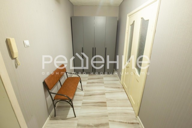 1 комн., 42 м², Инд. планировка, Областная больница, рынок "Манньыаттаах" 3