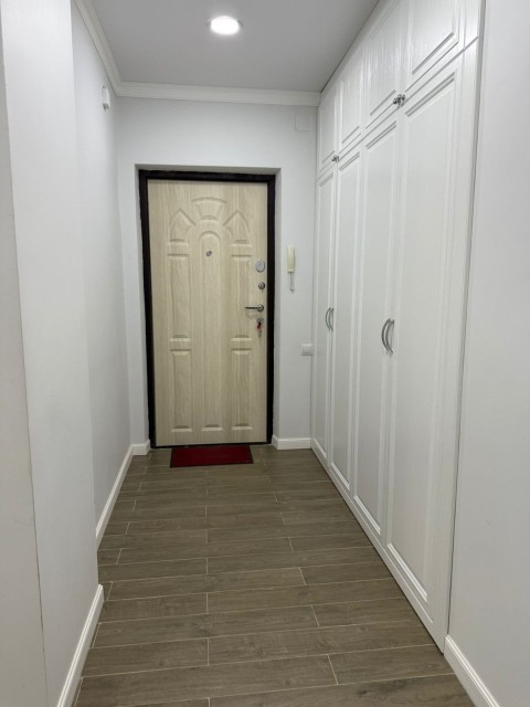 2 комн., 61 м², Монолитно-каркасный, Дом быта 6