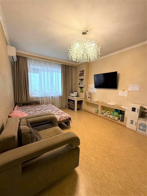 2 комн., 52 м², Блочный, Областная больница, рынок "Манньыаттаах"