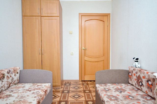 2 комн., 46 м², КПД, Дом быта 10