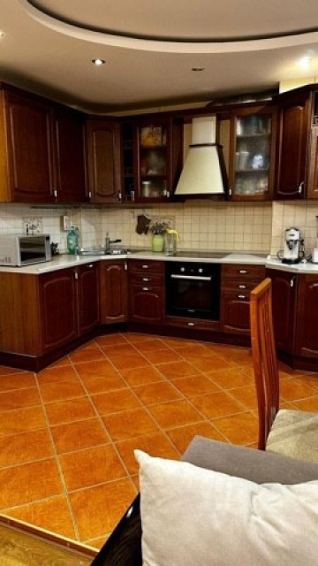 3 комн., 84 м², Монолитно-каркасный