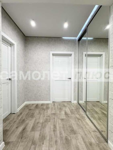 3 комн., 71 м², Блочный, Глазная больница 2