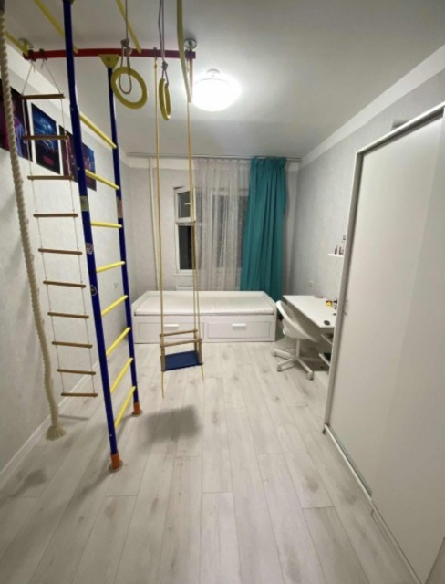 3 комн., 70 м², Инд. планировка, 26 школа 4