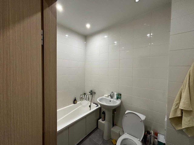 1 комн., 37 м², Монолитно-каркасный, 203 мкрн. 4