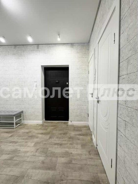 3 комн., 71 м², Блочный, Глазная больница 15