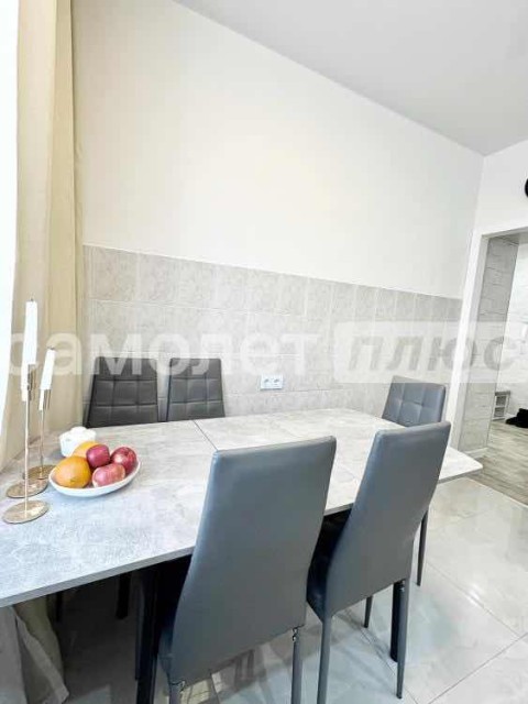 3 комн., 71 м², Блочный, Глазная больница 12