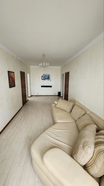 4 комн., 101 м², 112 серия, Областная больница, рынок "Манньыаттаах"