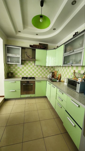 4 комн., 101 м², 112 серия, Областная больница, рынок "Манньыаттаах" 5