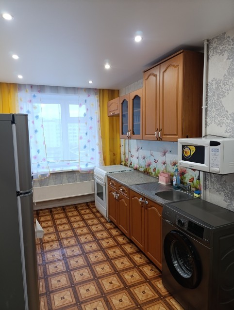 1 комн., 37 м², КПД, Сахацирк