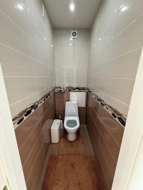 4 комн., 93 м², Блочный, Вилюйский тракт 17