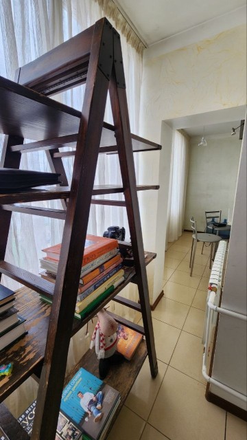 4 комн., 101 м², 112 серия, Областная больница, рынок "Манньыаттаах" 10