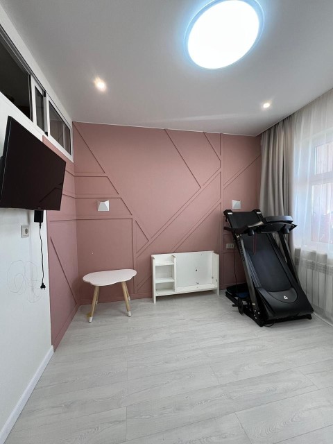 4 комн., 93 м², Блочный, Вилюйский тракт 10