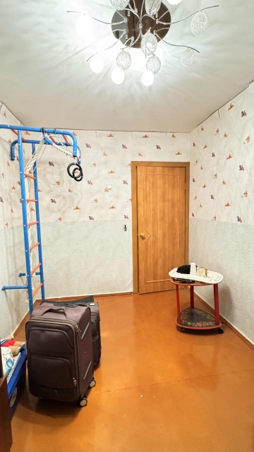 3 комн., 63 м², КПД, Центр - район пл. Орджоникидзе