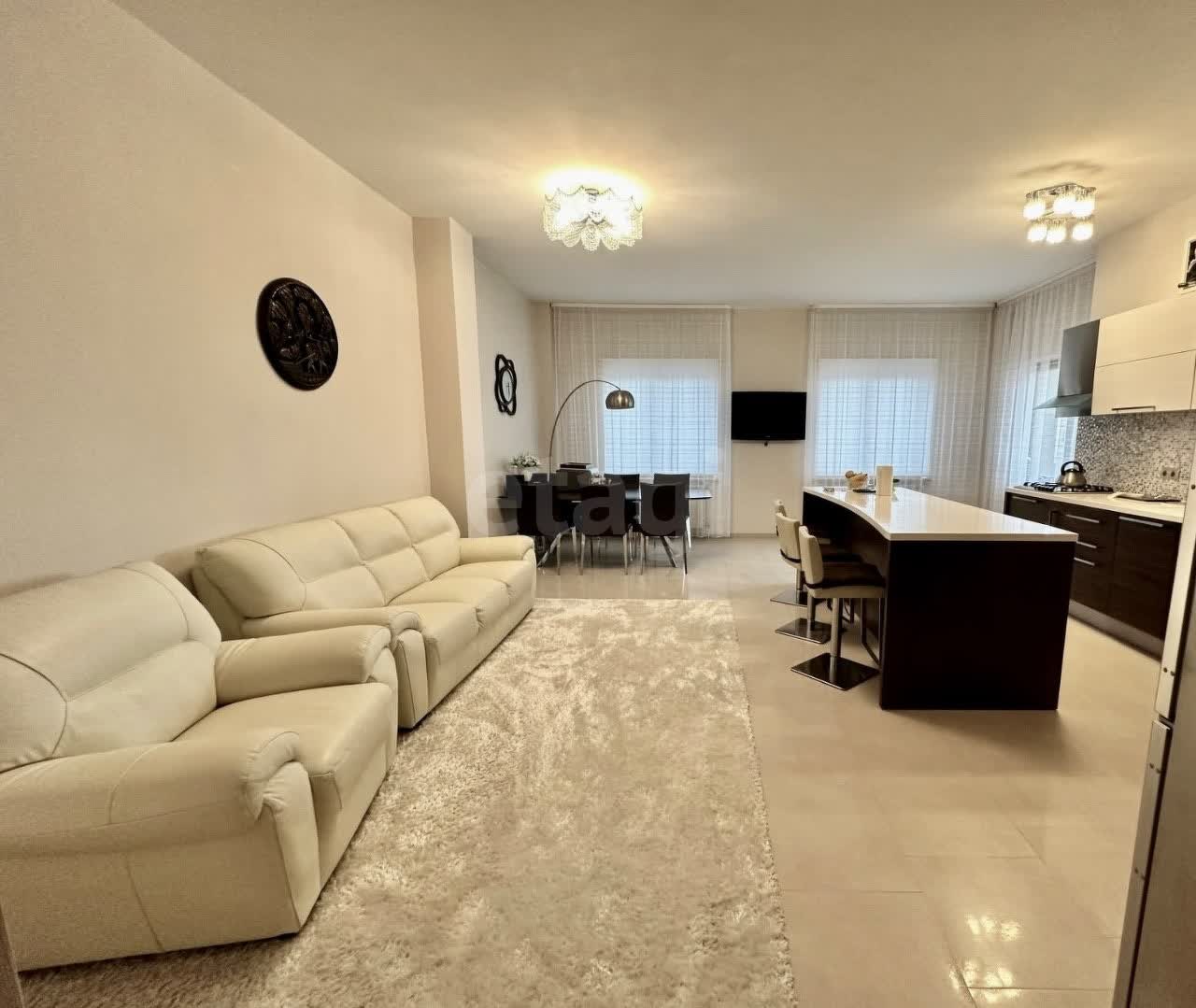 3 комн., 192 м², Инд. планировка 2