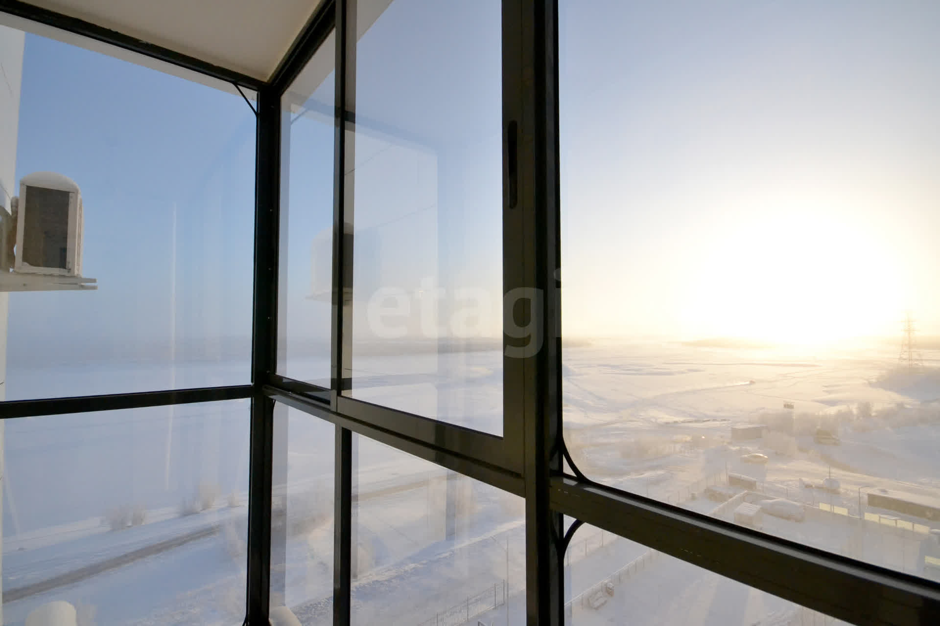 3 комн., 107 м², Монолитно-каркасный 9