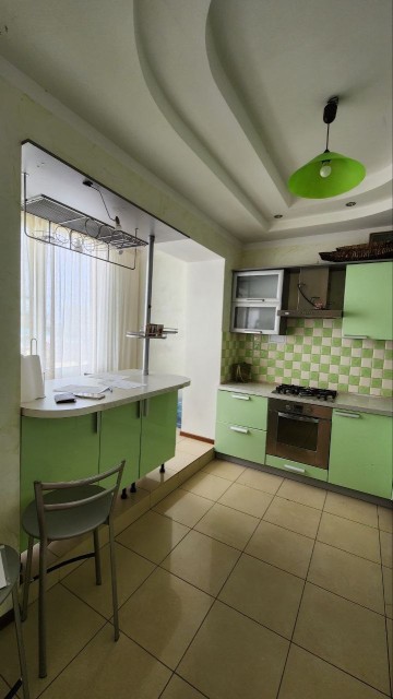 4 комн., 101 м², 112 серия, Областная больница, рынок "Манньыаттаах" 4