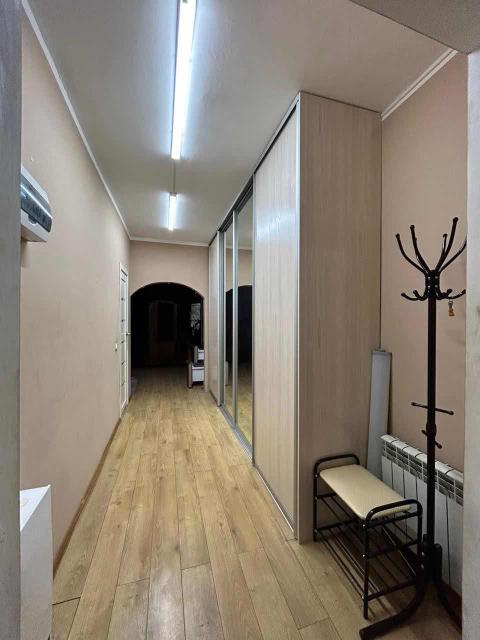 1 комн., 44 м², Инд. планировка, Крестьянский рынок, стадион "Туймаада" 3