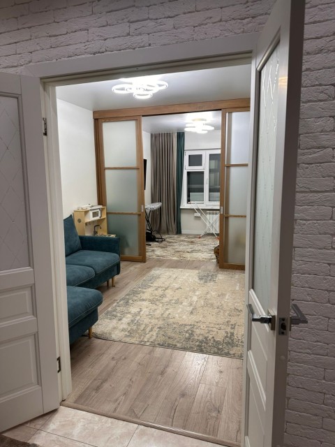 3 комн., 89 м², Инд. планировка, Крестьянский рынок, стадион "Туймаада" 5