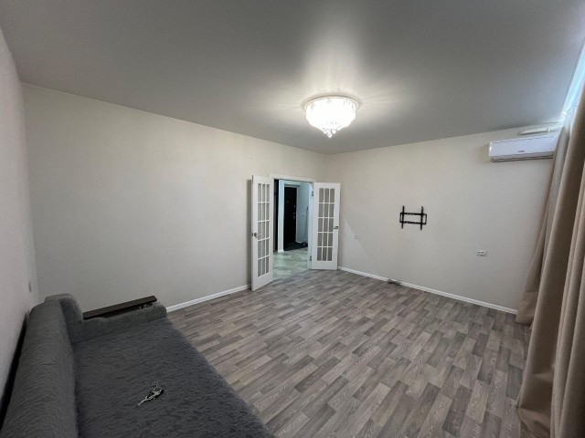 2 комн., Блочный, Авторынок 8