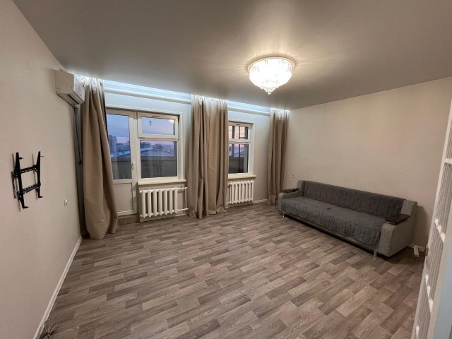 2 комн., Блочный, Авторынок 7